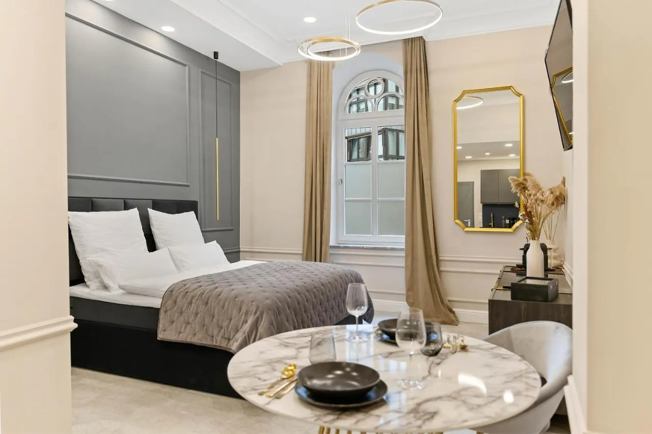 Apartment Design Studio I Center I Kingbed I New Augsburg